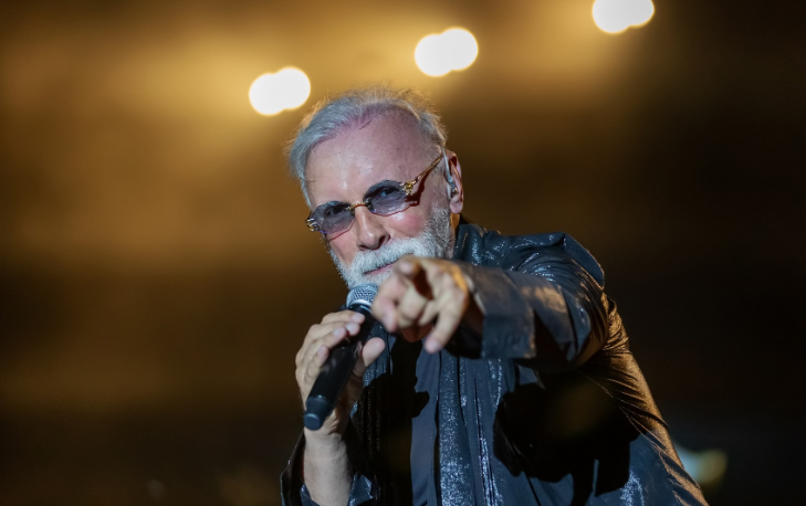 Dino Merlin odredio novi termin velikog koncerta u beogradskoj Štark Areni