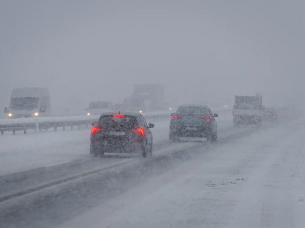 Dio Hrvatske zahvatio snježni talas, izdato upozorenje