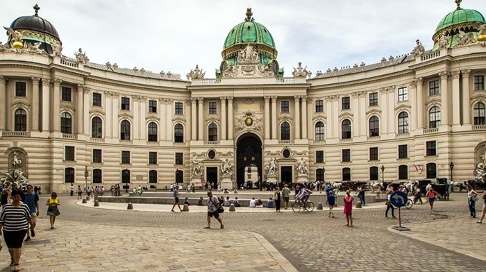 Dio palate Hofburg u Beču evakuiran zbog bombaške prijetnje