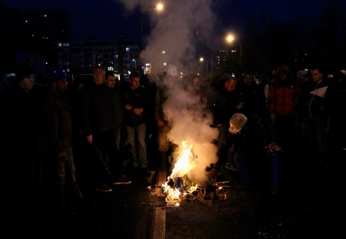 Dio rudara odlazi kući, dio ostaje pred Vladom FBiH