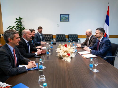 Diplomatska ofanziva SAD u BiH: Od stabilnosti do finansijskih reformi