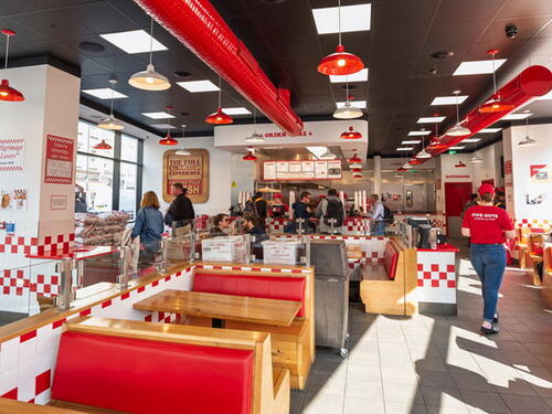 Direktor američkog lanca brze hrane radnicima isplatio milionske bonuse