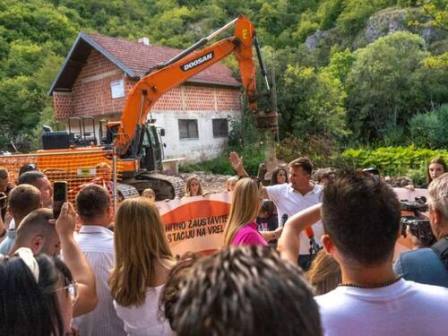 Direktor Nacionalnog parka Una: Ovo što se dešava na izvoru rijeke je ekocid