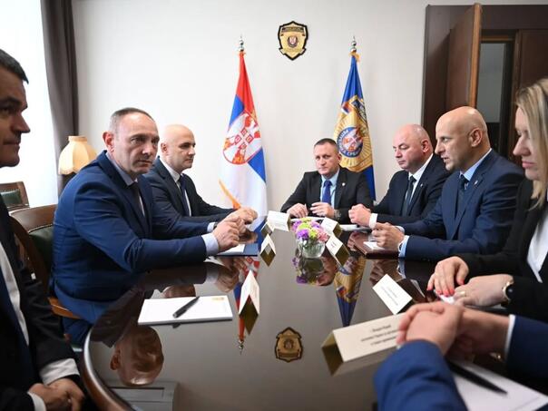 Direktor policije RS sa direktorom MUP-a Srbije o saradnji i 'odgovoru na izazove'