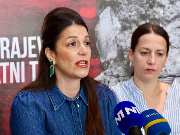 Direktorica SARTR-a sklopila ugovor sa sobom kao s glumicom