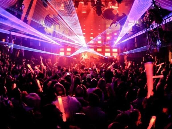 Diskoteke širom svijeta se masovno zatvaraju, mladi sve usamljeniji