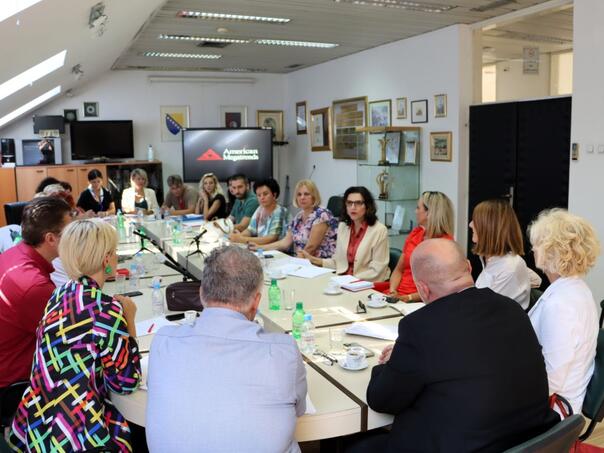 Distribucija uzoraka krvi pedijatrijskih pacijenata tri puta sedmično