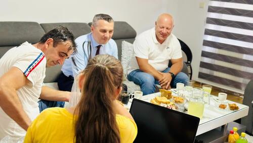 Dizdar ponovo posjetio porodice Omerović i Osmanović: Obećanje je dug