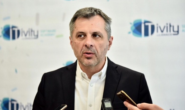 Đaci moraju ostati u kućnoj izolaciji 14 dana, iako nisu oboljeli