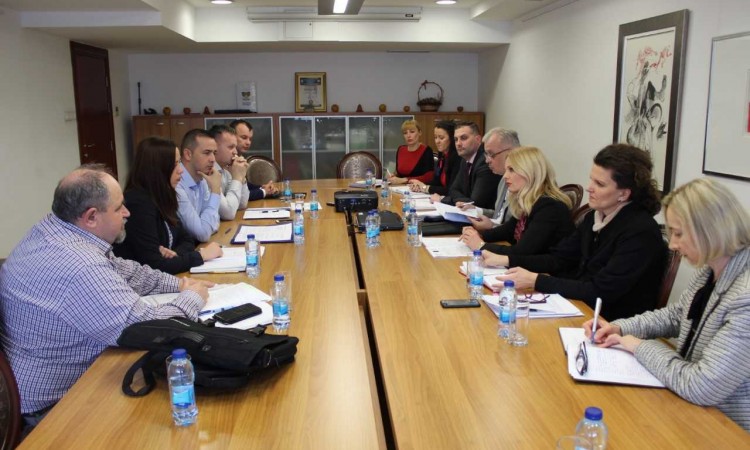 Đaci u Srebrenici ne smiju biti predmet zloupotreba i politizacije