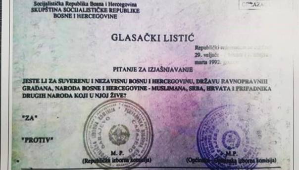 Đacima u Tešnjju čestitke s referendumskim pitanjem iz 1992. godine
