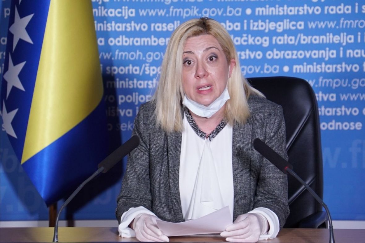 Đapo: Firma iz Drvara ima rok od mjesec dana da spali tekstilni otpad