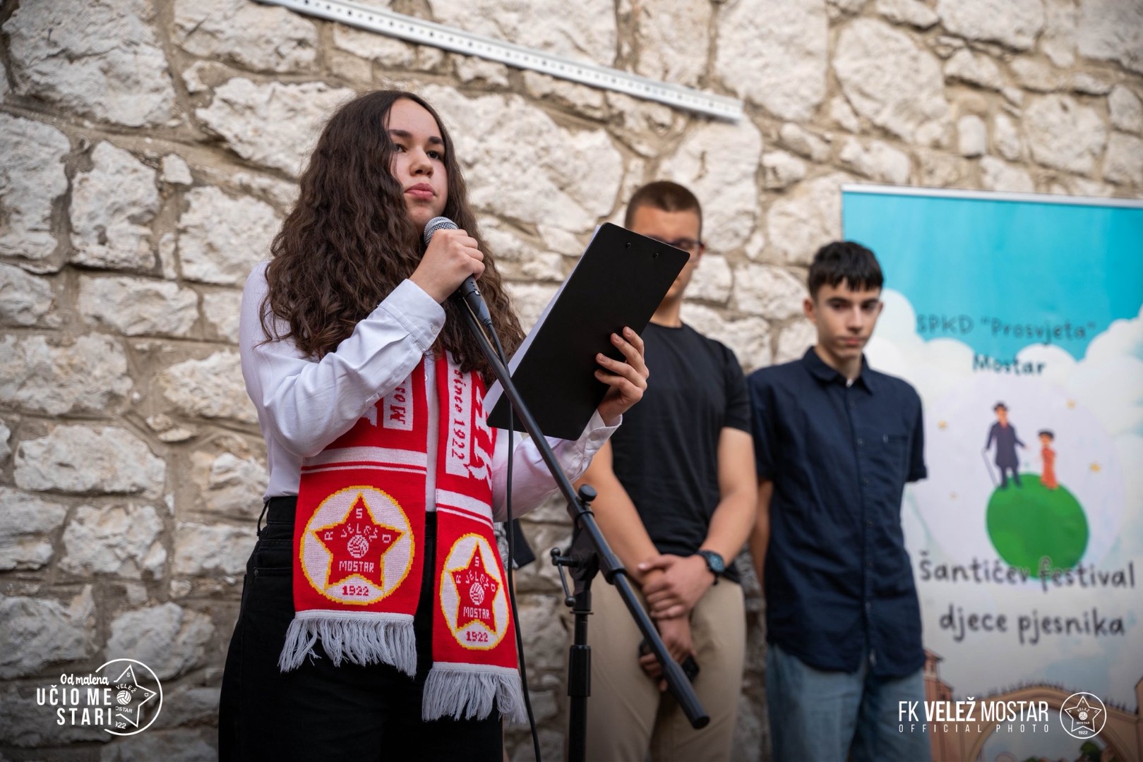 Djeca o Veležu govorila stihovima na Šantićevom festivalu djece pjesnika