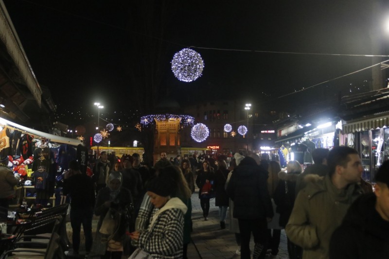 Djeca, trudnice i stariji u Sarajevu da izbjegavaju izlazak vani