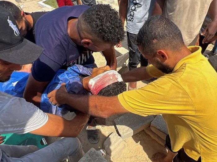 Dječak poginuo u Gazi tokom dostave pomoći, na njega pao paket humanitarne pomoći