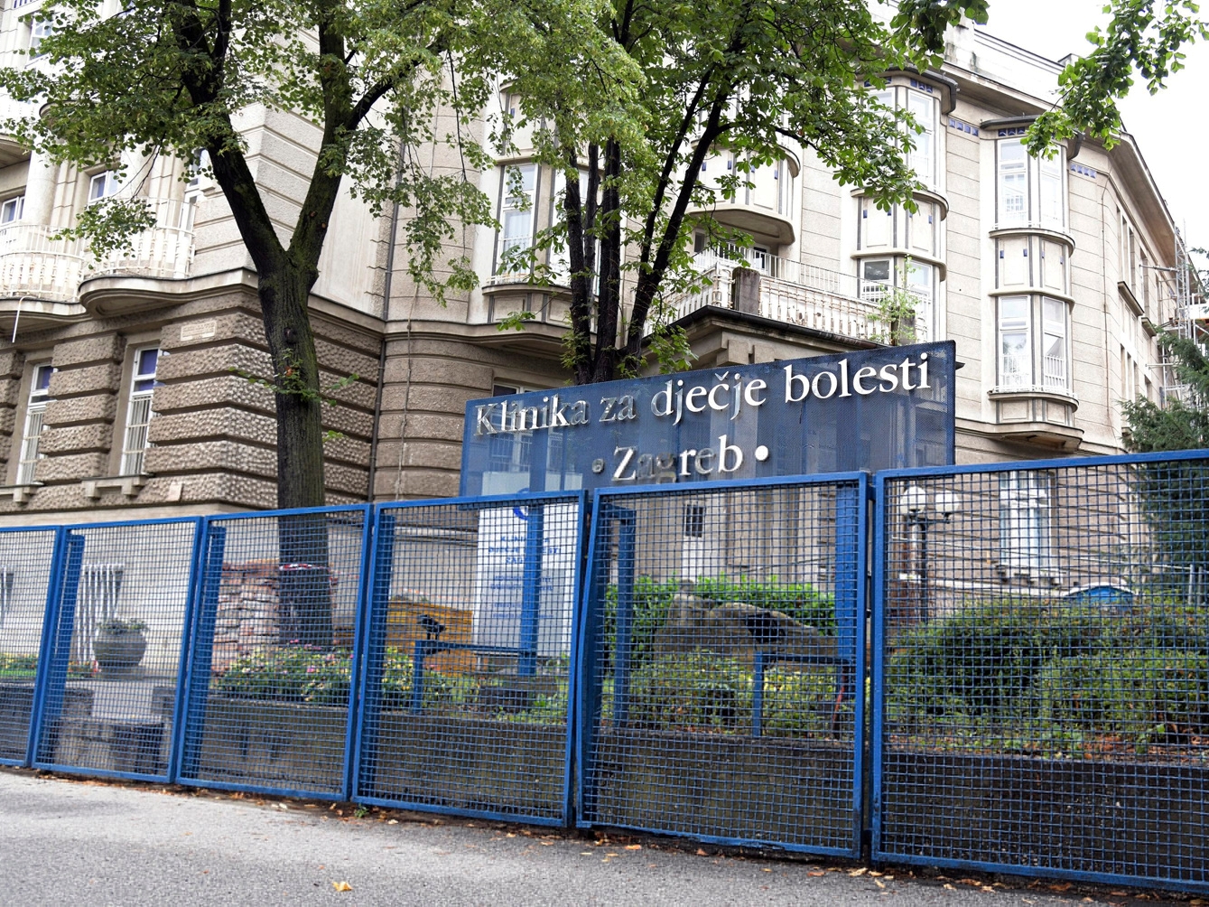 Dječak teško povrijeđen u požaru u Zadru i dalje životno ugrožen
