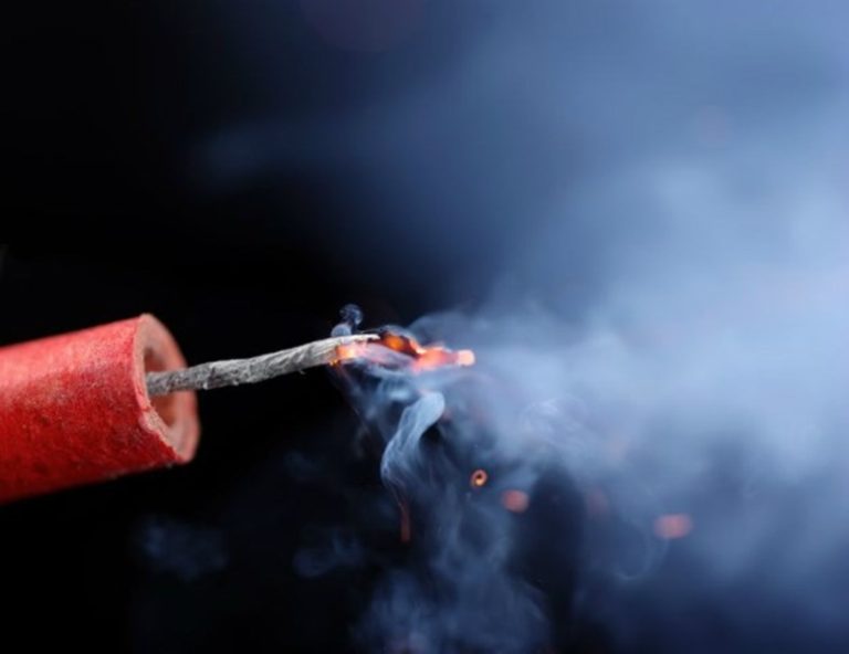 Dječak zbog petarde ostao bez vida