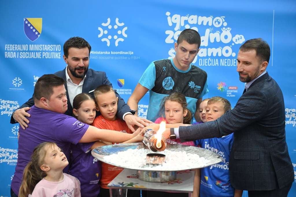 Dječija nedjelja obilježena u šest gradova FBiH, Karavan nastavio putovanje kroz Hercegovinu