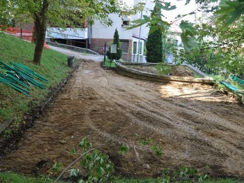 Dječije igralište u ulici Avde Smajlovića uskoro postaje savremeni prostor za igru i odmor