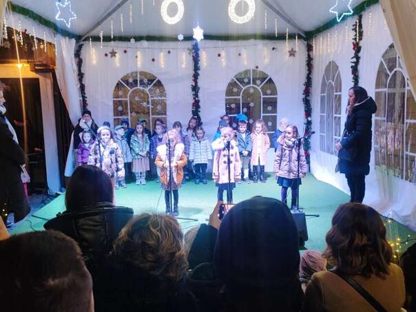 Dječji program 'Snjegović' na manifestacije 'Zimski grad' u Konjicu