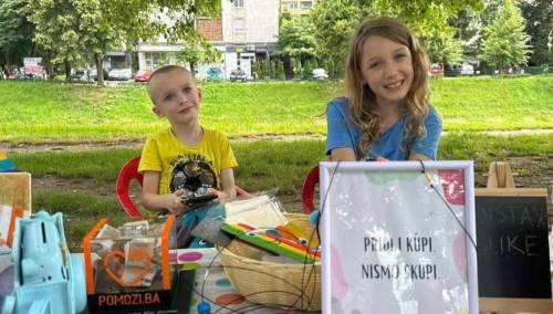 Djevojčica Nađa prodala rukotvorine za pomoć oboljelim drugarima