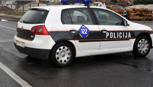 Djevojka osumnjičena da je ubila strica u Velikoj Kladuši