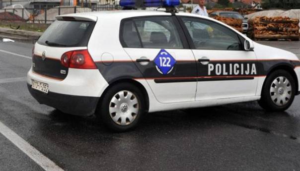 Djevojka osumnjičena da je ubila strica u Velikoj Kladuši