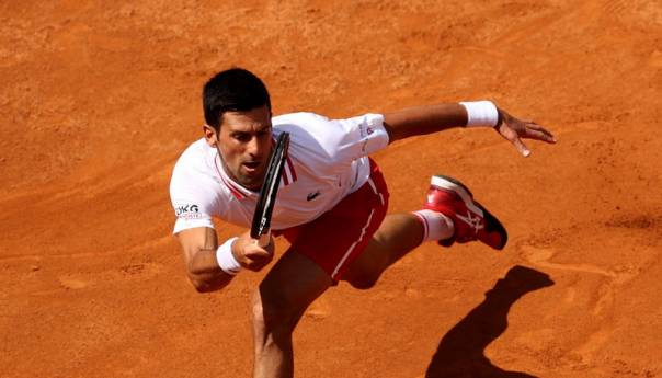 Đoković lako do četvrtfinala Rima