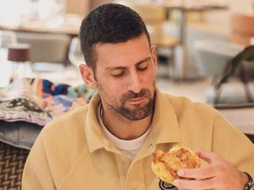 Đoković nakon 15 godina pojeo pitu i prekinuo dijetu