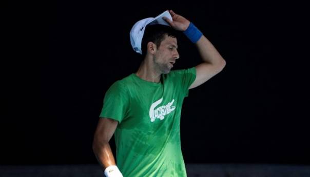 Đoković prekinuo trening nakon što mu je trener pokazao poruku na mobitelu