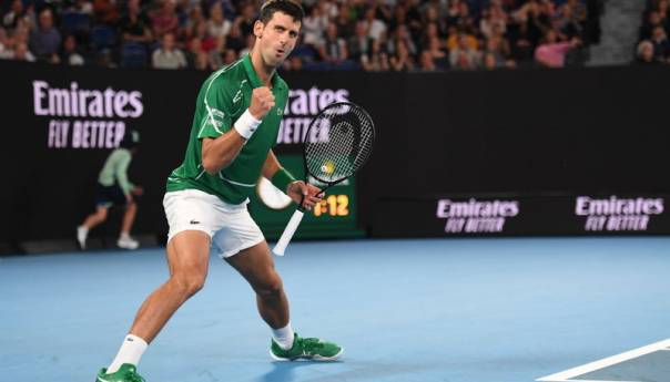 Đoković u četiri seta bolji od Struffa za plasman u drugo kolo