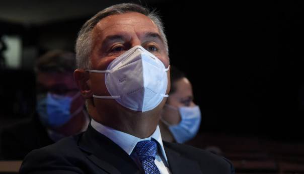 Đukanović na liječenju od upale pluća