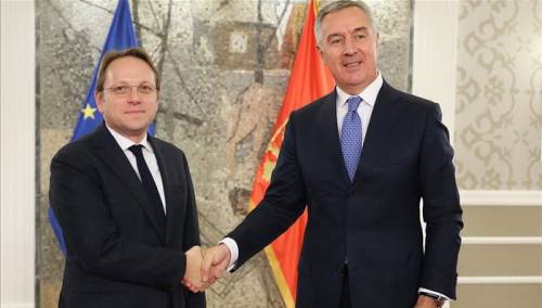 Đukanović nakon sastanka sa Varhelyijem: Crnoj Gori je mjesto u EU