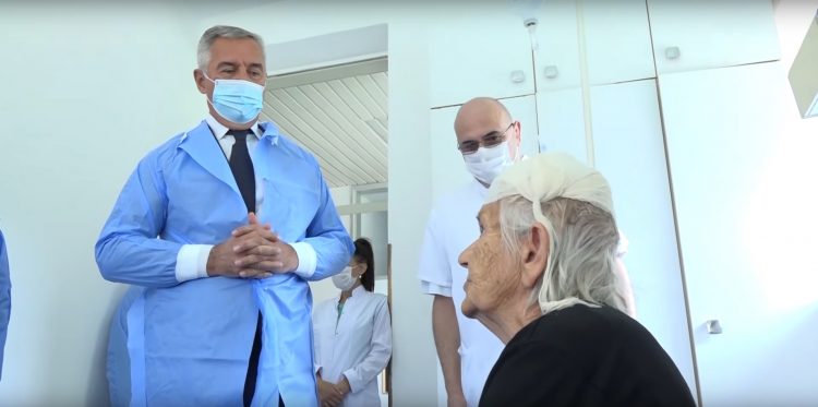 Đukanović poželio brz oporavak ozlijeđenima u pucnjavi na Cetinju
