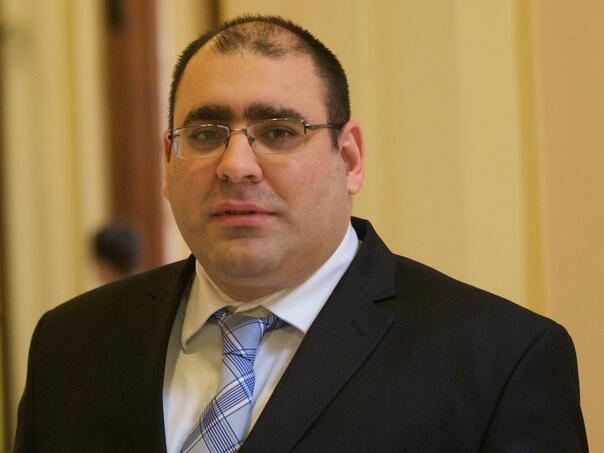 Đukanović poziva na ukidanje svih državnih univerziteta u Srbiji