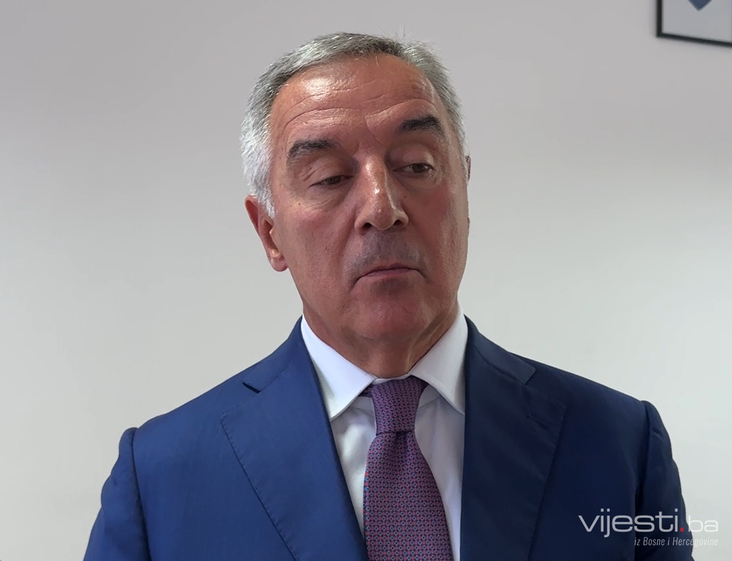 Đukanović za Vijesti.ba: Biće vraški teško savladati ‘mađioničare’ koji sluđuju narod
