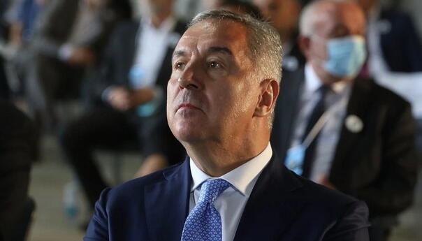 Đukanović: Zabrinjava da i nakon 28 godina ima onih koji relativizuju genocid i slave zločince