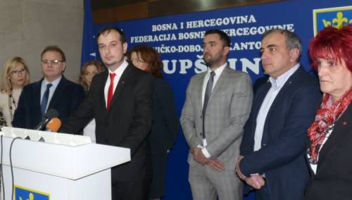 Dnevni red nije usvojen, opozicija prijeti napuštanjem sjednice Skupštine ZDK-a