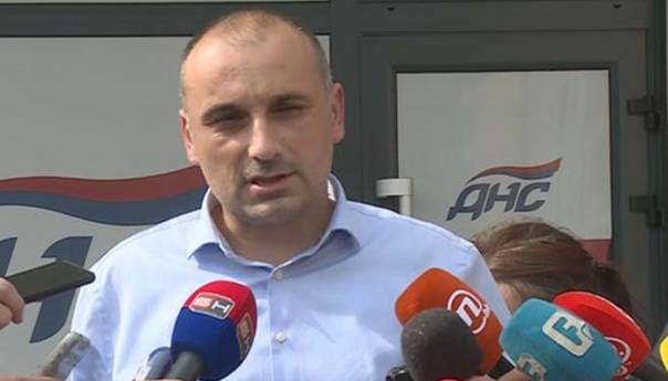 Nakon smjene Rešić: DNS traži sastanak sa SNSD-om