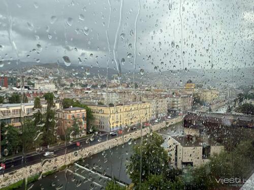 Do kraja augusta promjenljivo vrijeme s padavinama