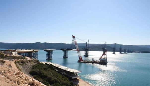 Do oktobra će biti spojeni svi segmenti Pelješkog mosta