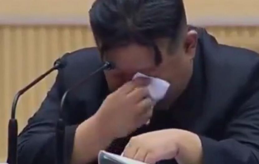Do sad neviđeno: Kim Jong-un plakao kao malo dijete pred stotinama žena