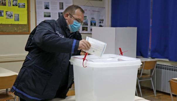 Do sada nije zabilježen ni jedan slučaj vršenja pritiska na glasače