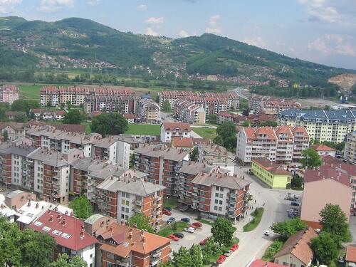 Doboj: Muškarac osumnjičen za obljubu nad djevojčicom i dječiju pornografiju