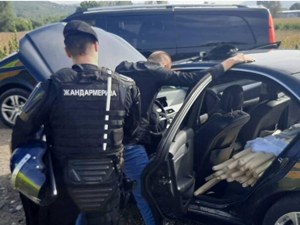 Dobojska policija oduzela drvene palice od navijača Željezničara