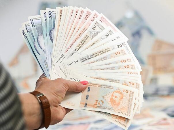 Dobojskom dileru deviza ukradeno 250.000 KM
