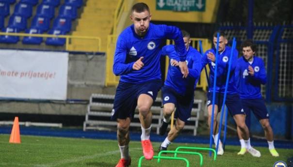 Dobro raspoloženje Zmajeva na treningu, ekipi se priključio i Kodro