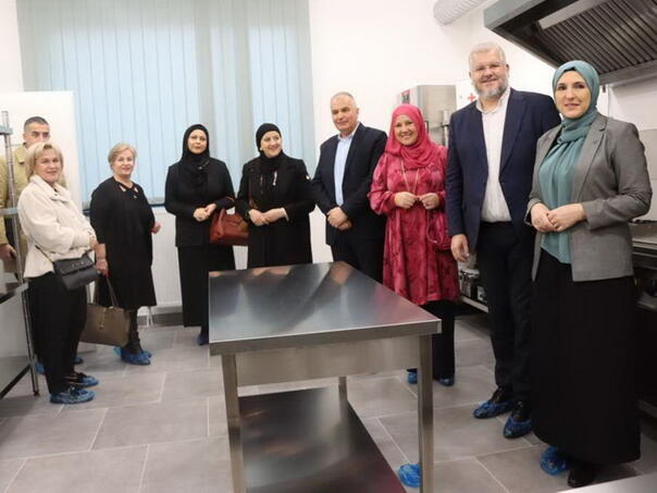 Dodatno unaprjeđenje uslova za učenike: Otvoren produženi boravak u Osnovnoj školi "Zahid Baručija"