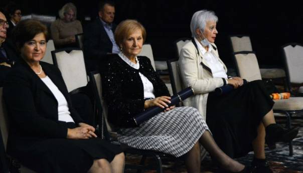 Dodijeljene Zlatne plakete za unapređenje advokature u FBiH