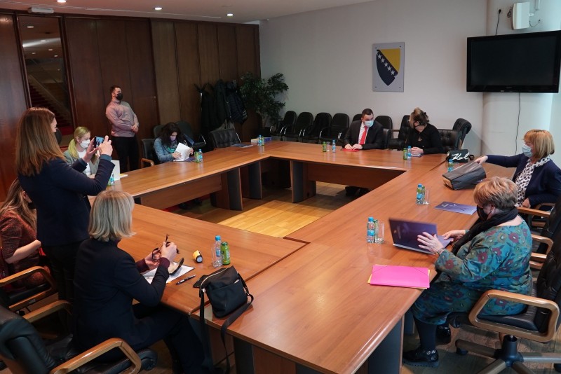 Dodijeljeno 100.000 KM grant sredstava za sigurne kuće u BiH